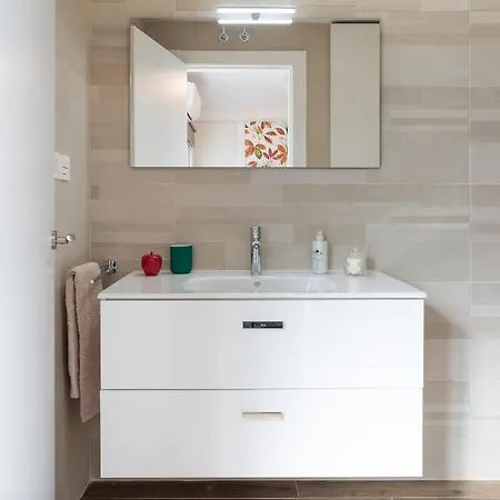 Bhost - La Merced Apartament *